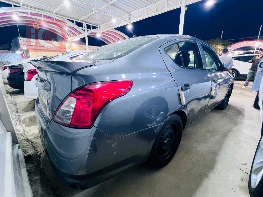 نیسان ڤێرسا